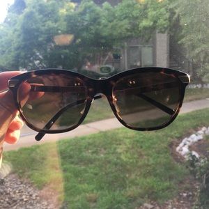 Burberry Sunglases